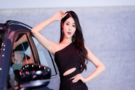 高跟鞋美女车模性感小蛮腰私拍