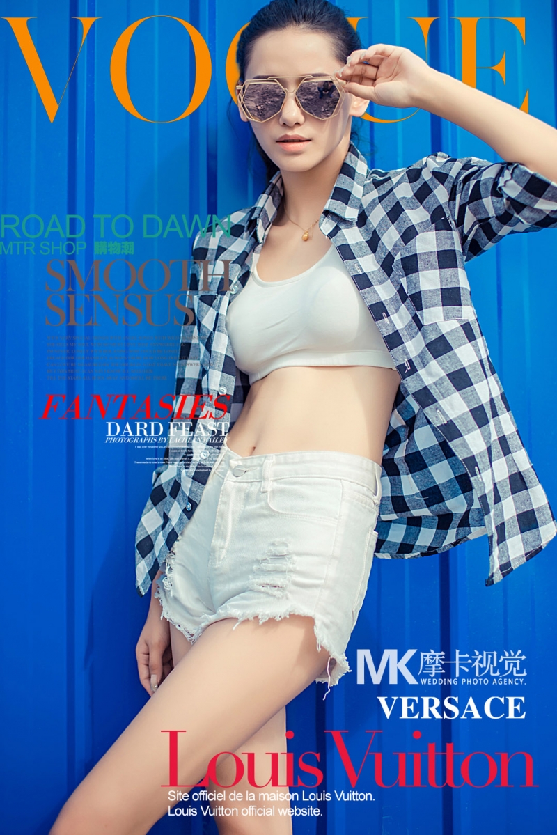 街拍美女小蛮腰大长腿性感写真