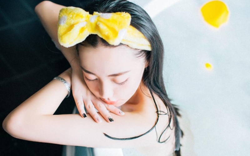 浴缸美女湿身诱惑性感撩人热图