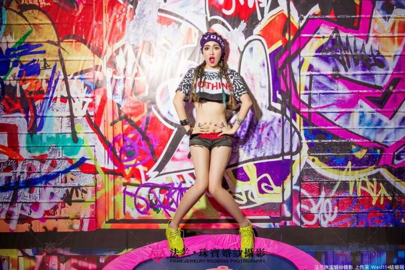 豹纹美女细腰美腿性感火辣私拍