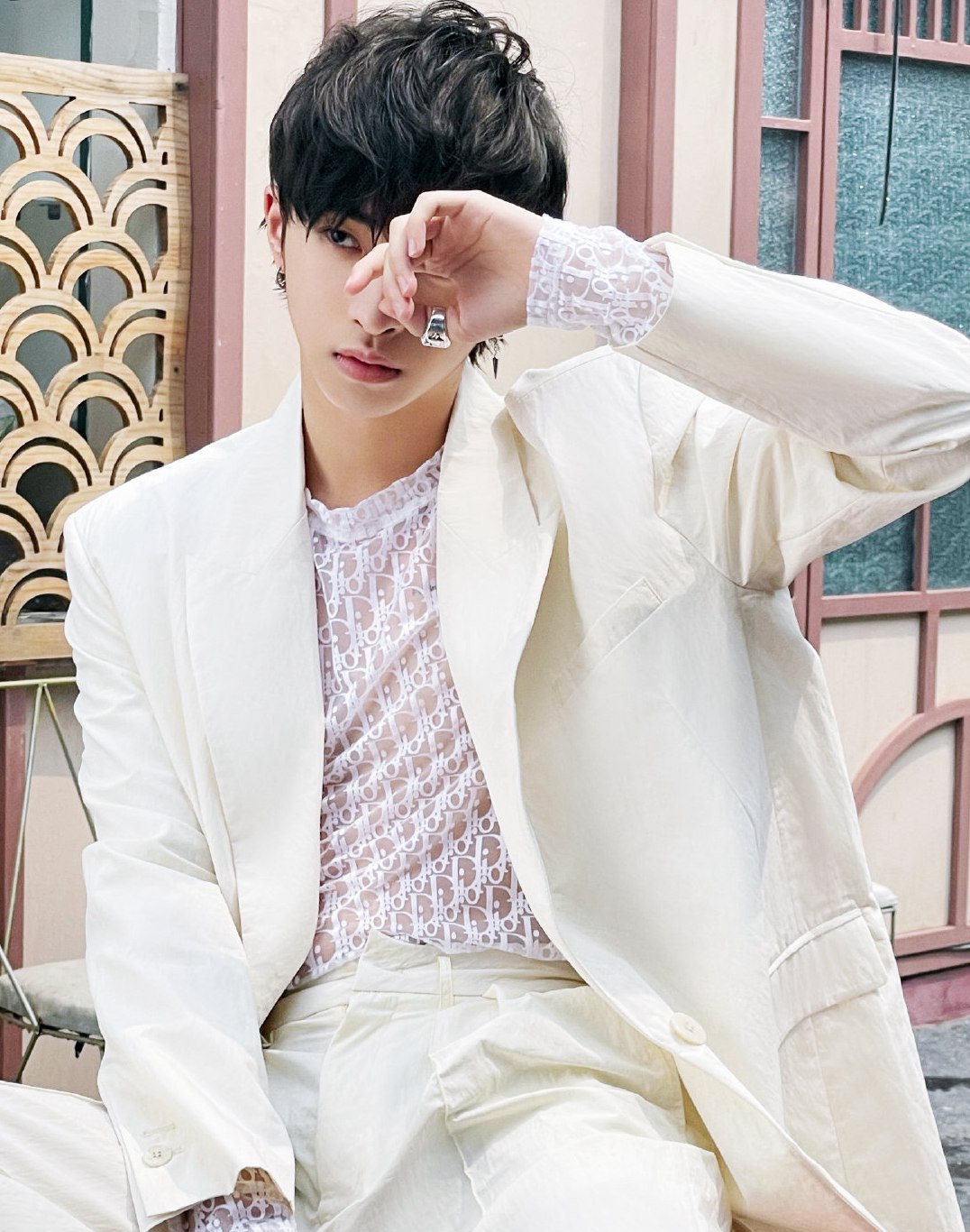 伊能静儿子庾恩利入驻微博时尚短片公开