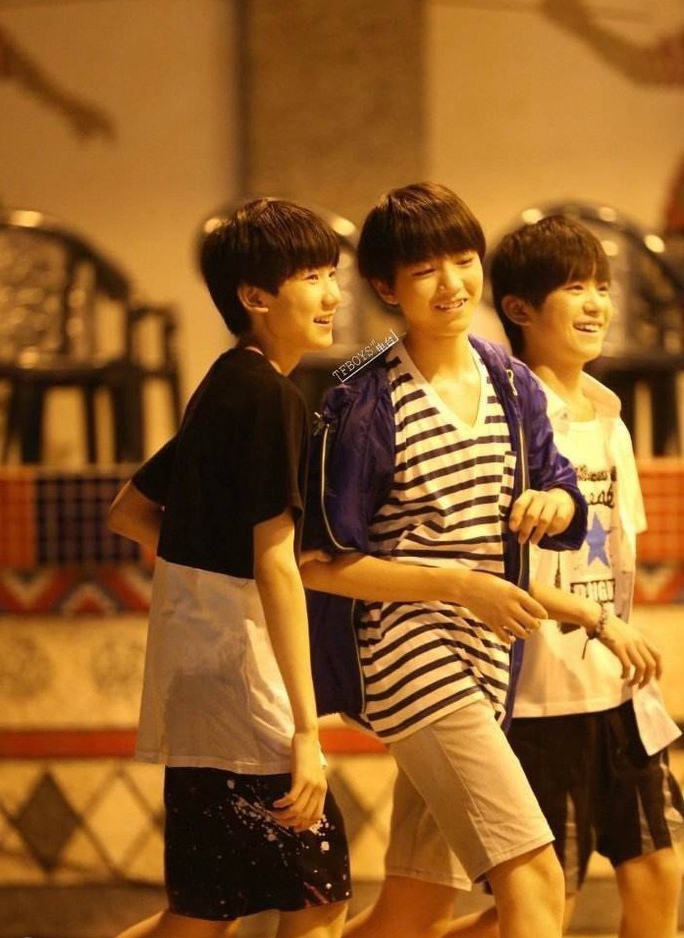 TFBOYS组合出道八周年三人合照精美图集