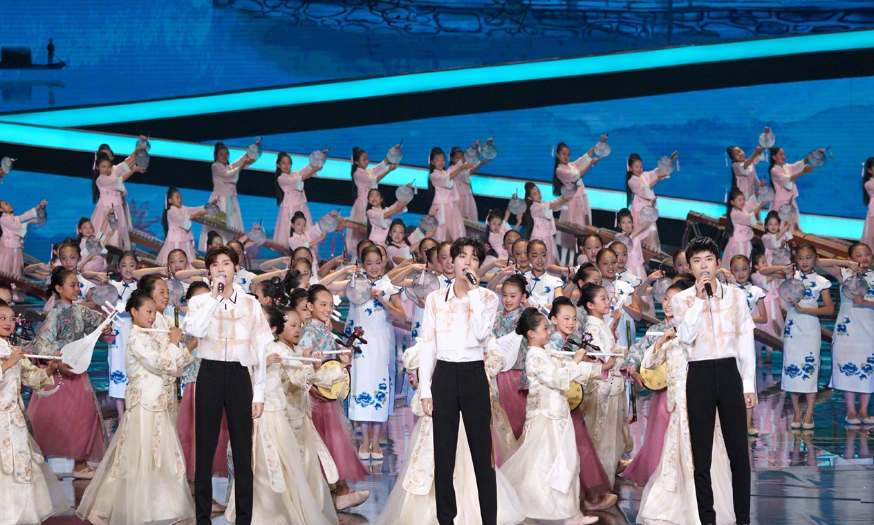 TFBOYS组合出道八周年三人合照精美图集