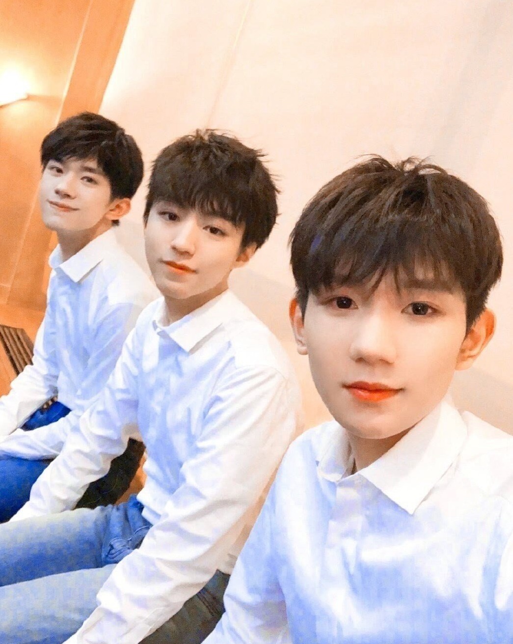 TFBOYS组合出道八周年三人合照精美图集