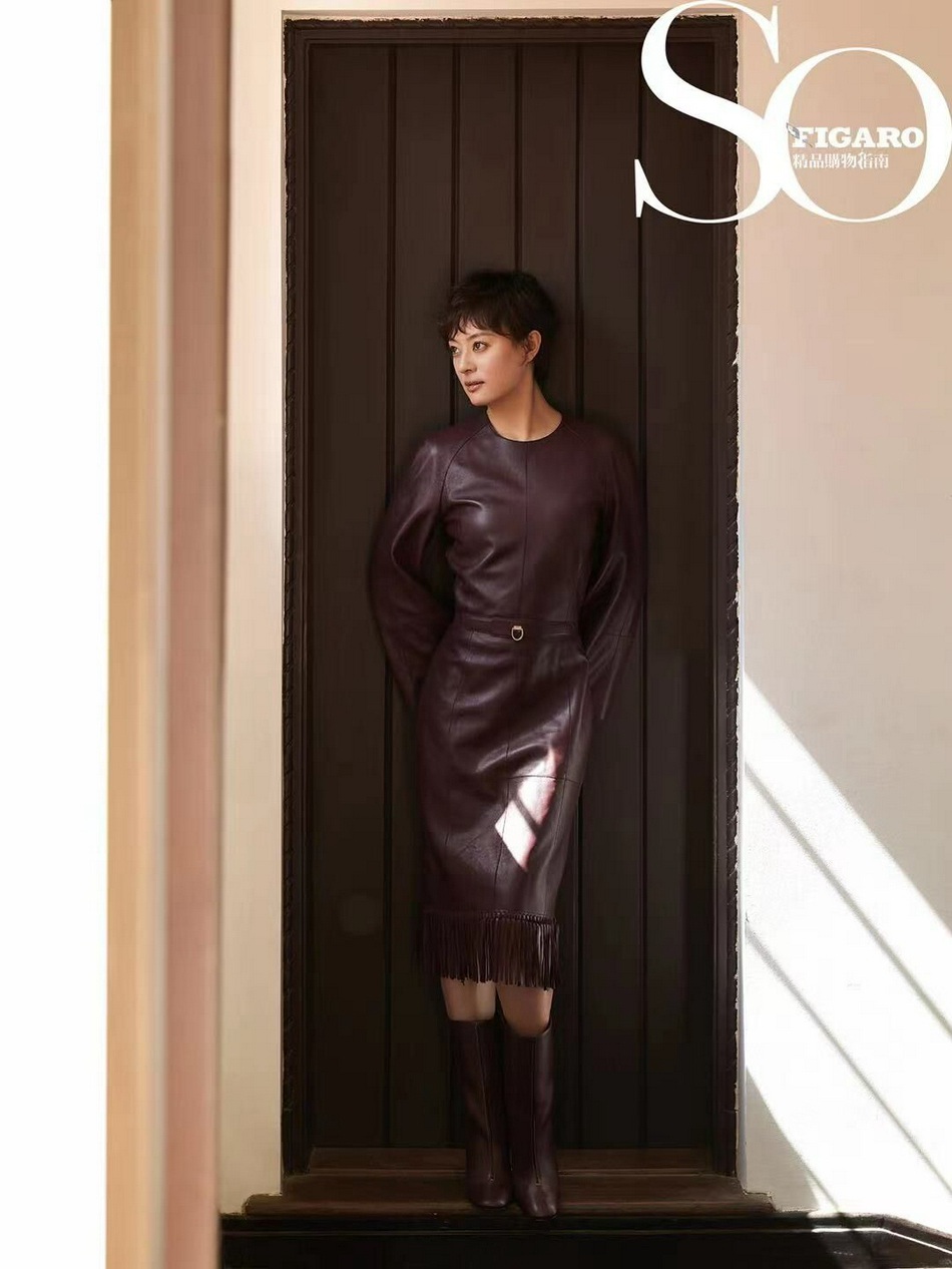 孙俪静谧自处舒适惬意杂志写真