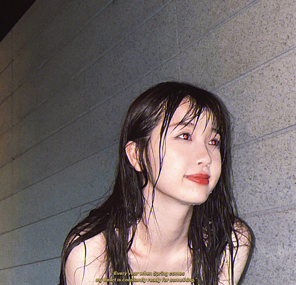 虞书欣红色露背泳装性感写真大片