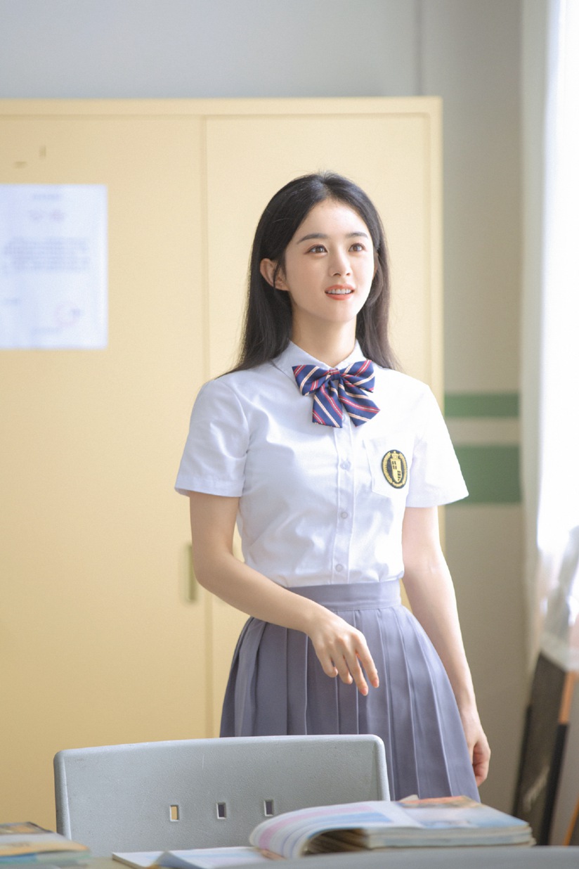 赵丽颖演的吴恬静甜美学姐MV截图