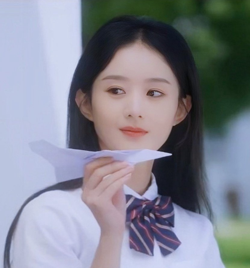 赵丽颖演的吴恬静甜美学姐MV截图