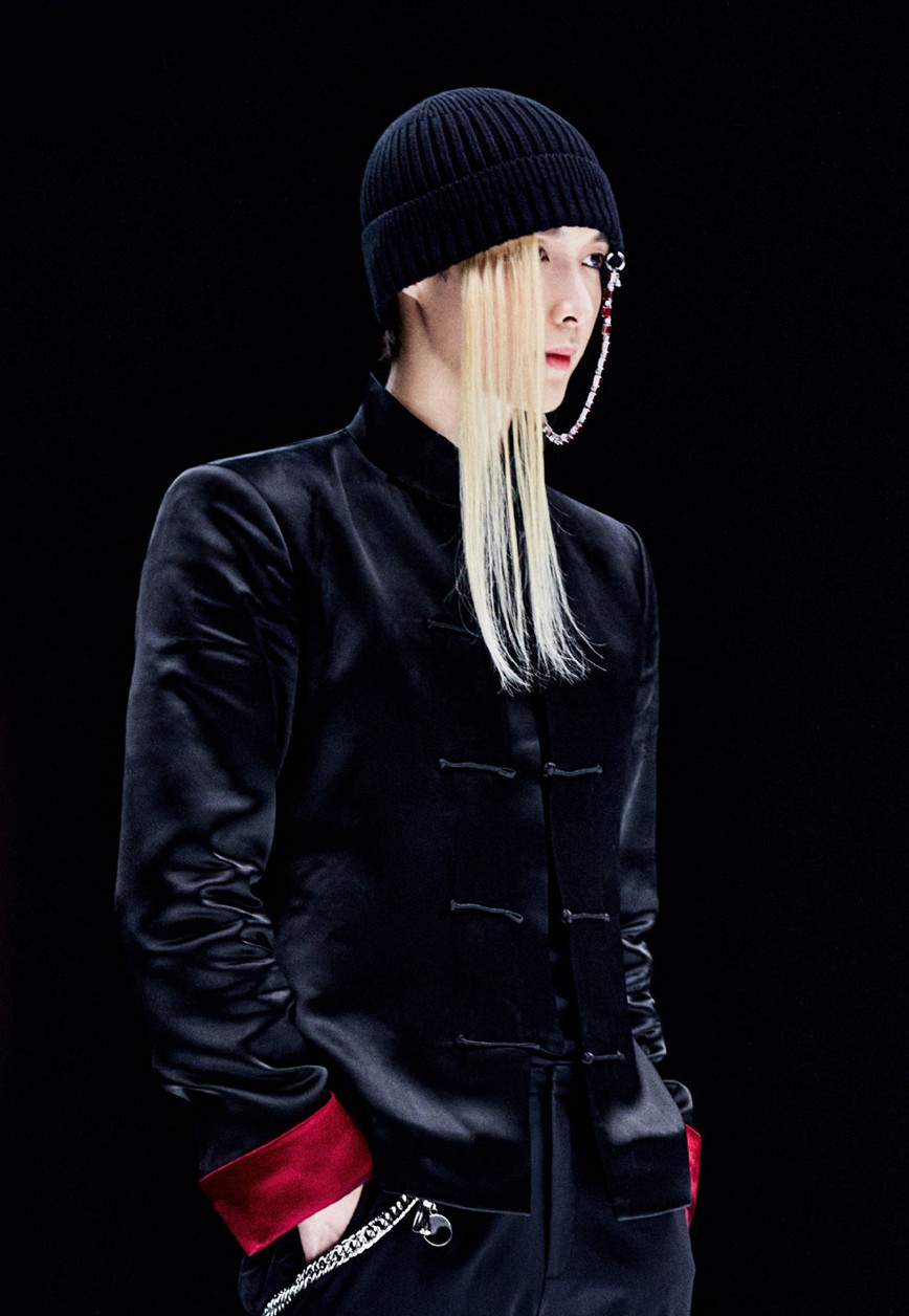 张艺兴极致冷感国风造型漫画感图片