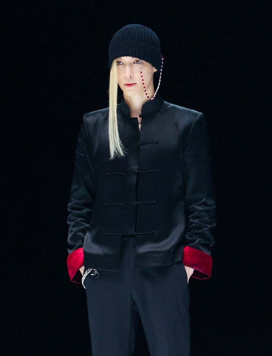 张艺兴极致冷感国风造型漫画感图片