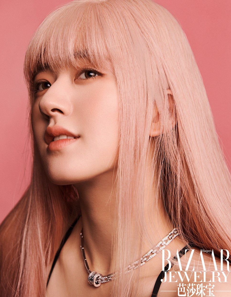 赵露思粉发齐刘海造型甜飒酷女孩写真