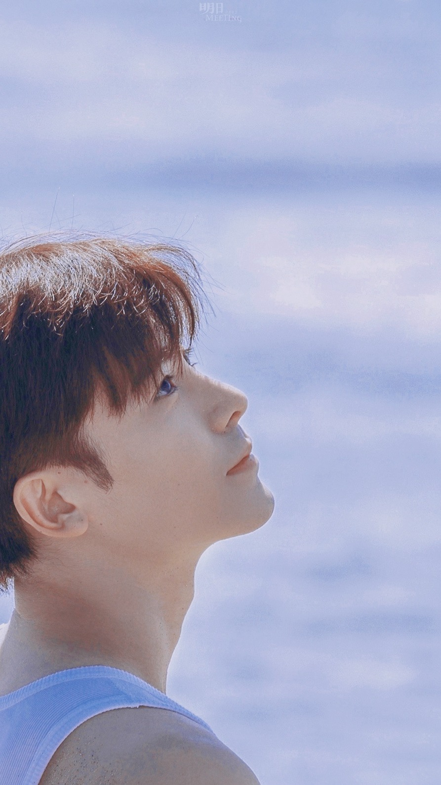 侯明昊周也海边大片又欲又甜