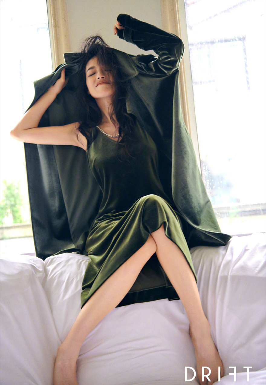 舒淇《DRIFT》夏季新刊毫不费力镜头感杂志大片