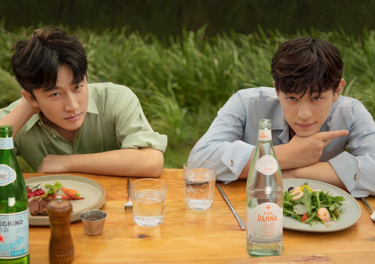 陈漫镜头下的黄轩和邓伦随性少年氛围感大片