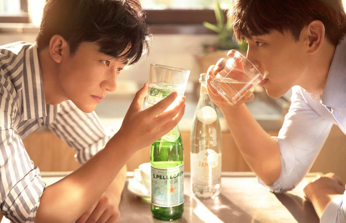 陈漫镜头下的黄轩和邓伦随性少年氛围感大片