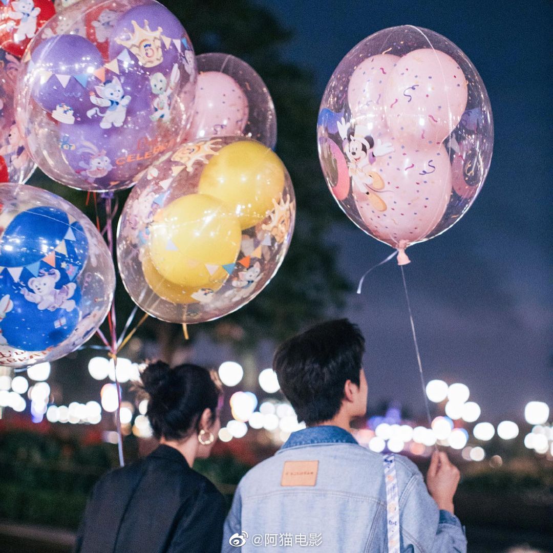 荣耀夫妇迪丽热巴杨洋夏日烟火vlog浪漫图片