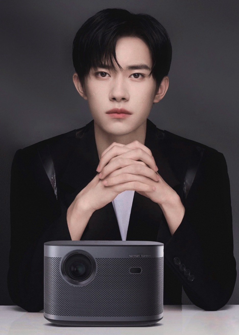 易烊千玺极米全球品牌代言优质高清宣传图