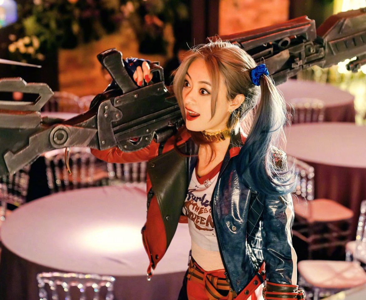 孙俪COS小丑女《理想之城》苏筱图片