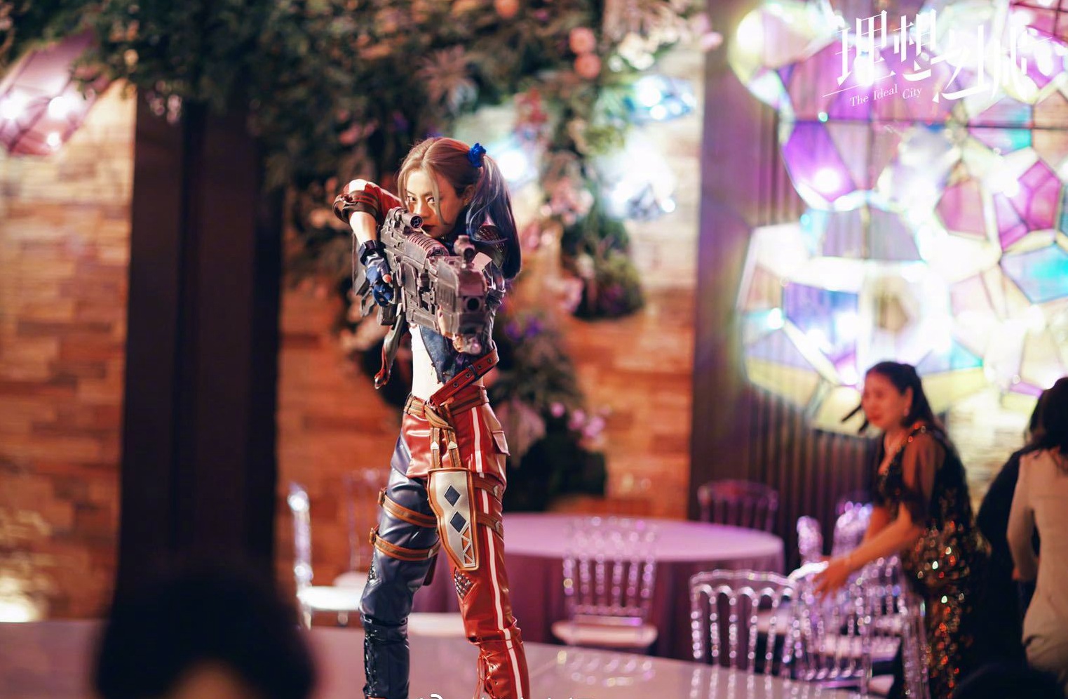 孙俪COS小丑女《理想之城》苏筱图片