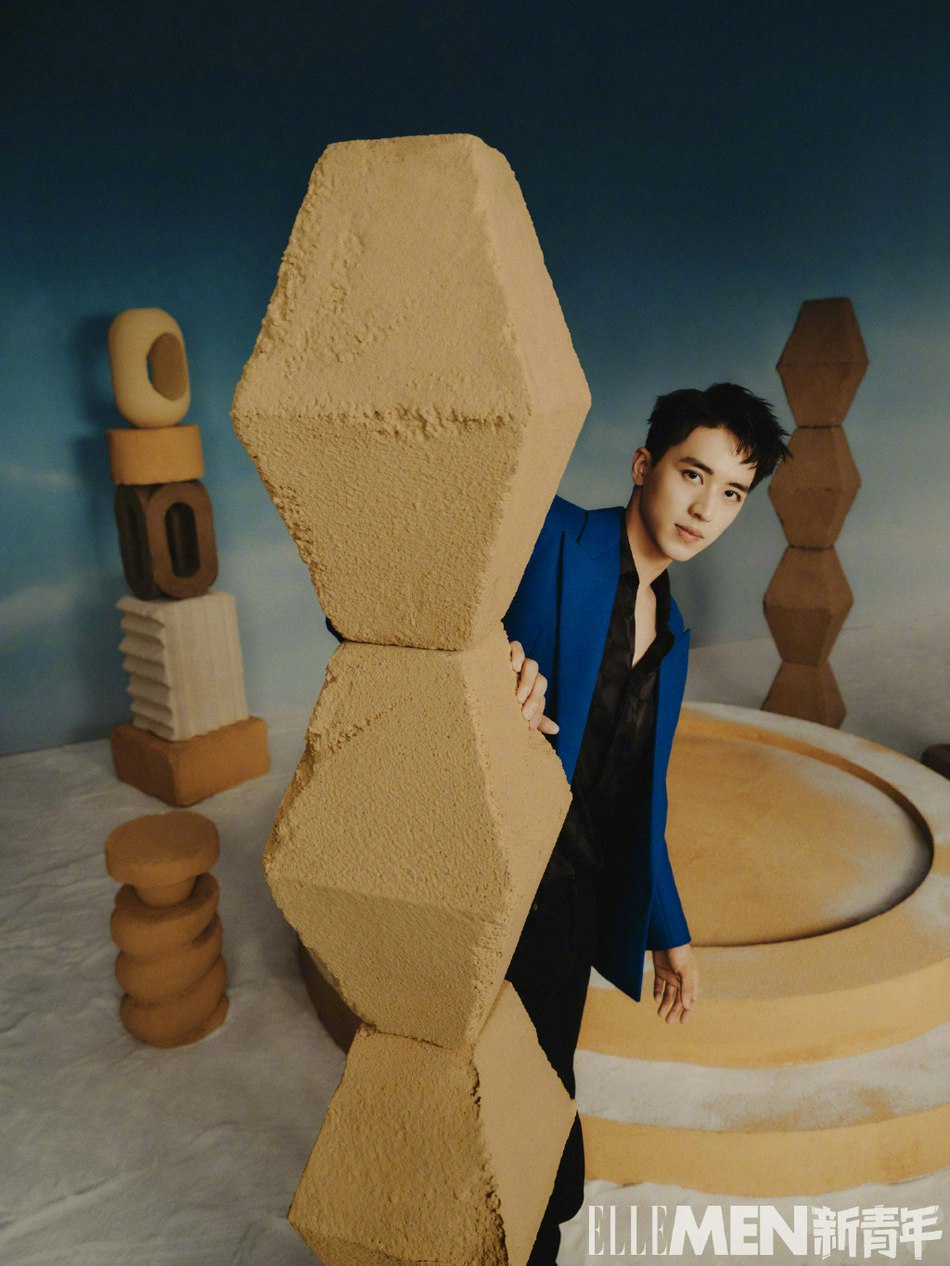 许魏洲酷帅造型尽显成熟魅力写真