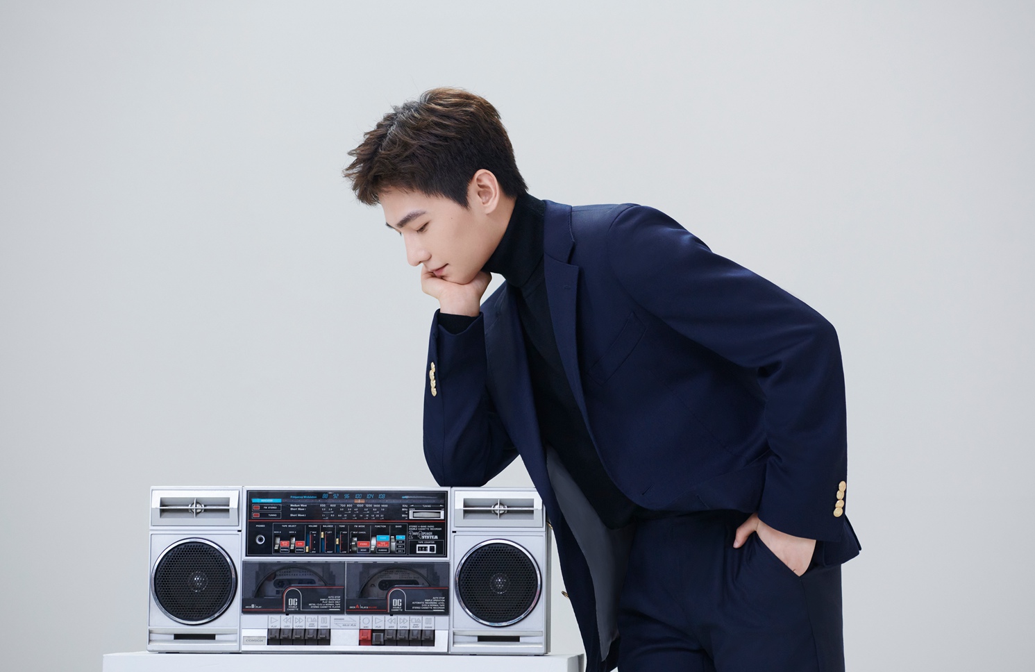 限定秋日男友杨洋红蓝秋冬大片