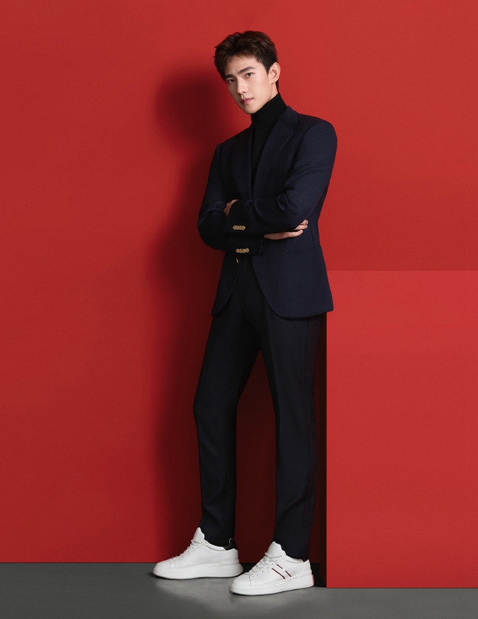 限定秋日男友杨洋红蓝秋冬大片