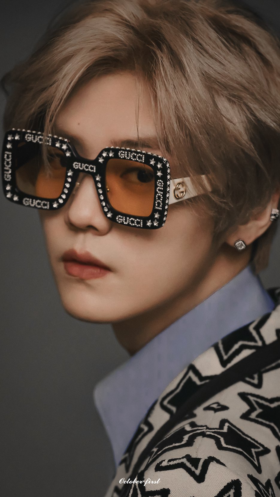 鹿晗时装L’OFFICIEL 9月刊内页大片