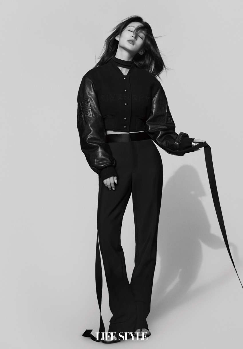 李沁简约时尚运动风女友大片