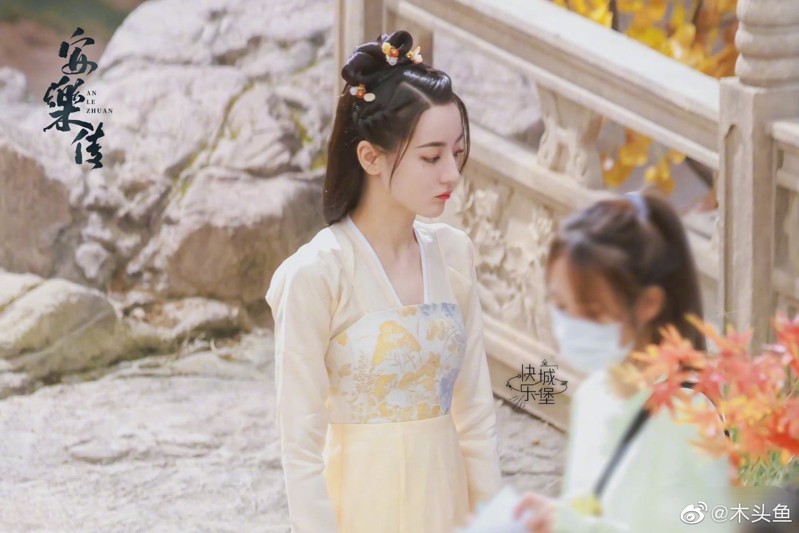 迪丽热巴安乐传白发侧颜路透照侧颜好优越