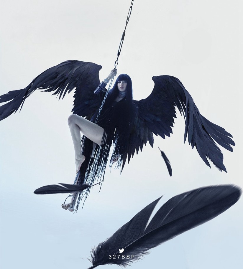 LISA首张单曲回归预告照化身长发辣妹