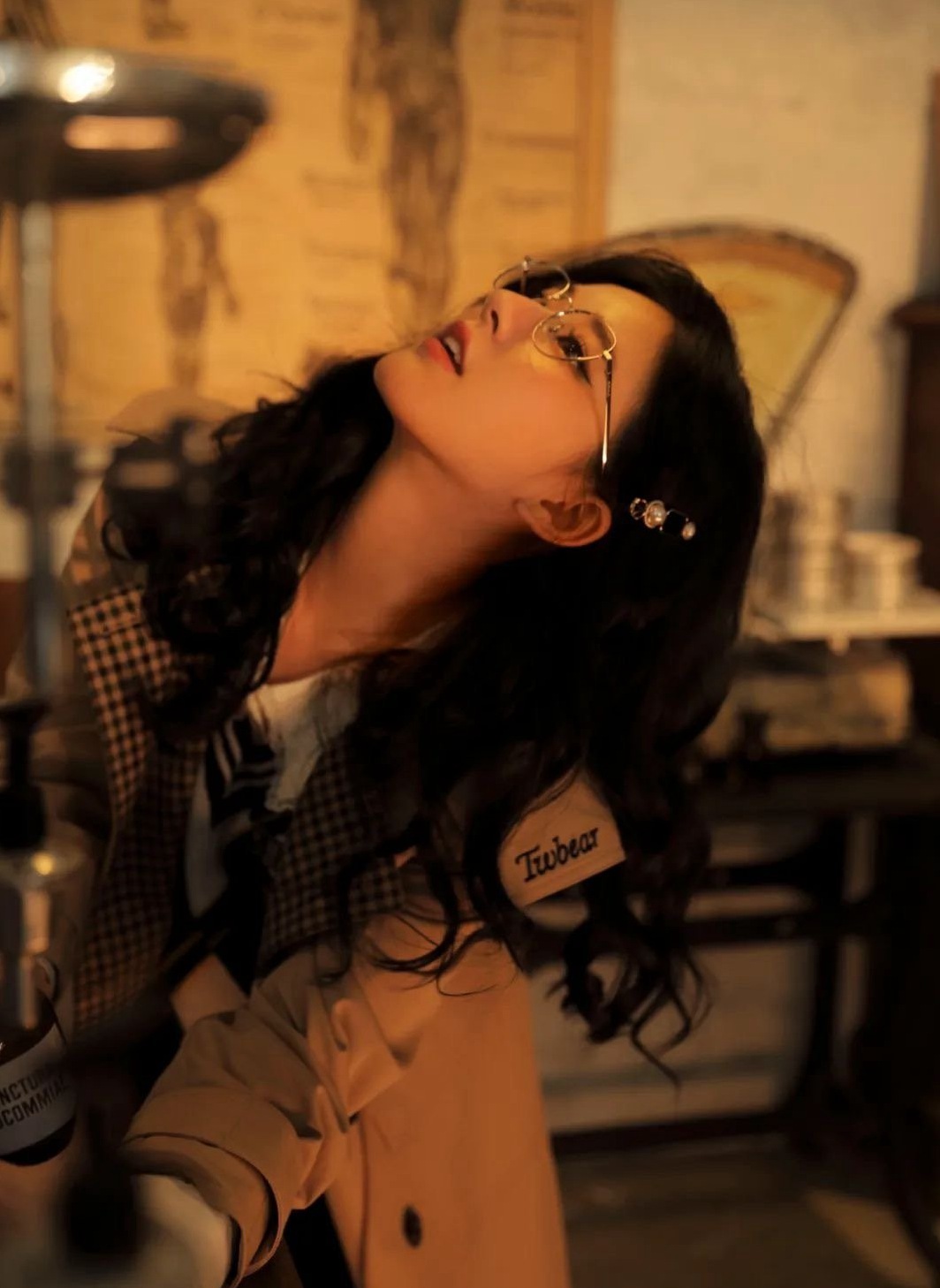 赵露思TeenieWeenie17周年展示特立独行的乖学院风写真