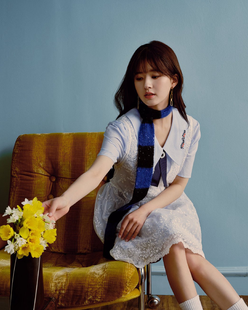 赵露思TeenieWeenie17周年展示特立独行的乖学院风写真