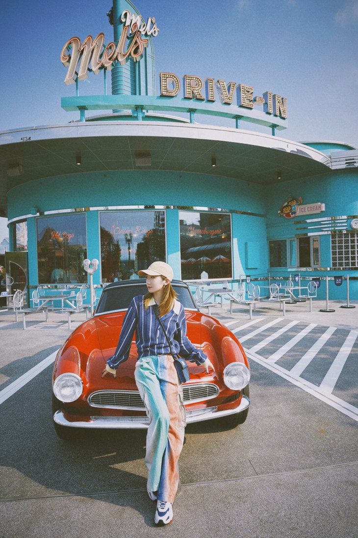 孟美岐环球影城plog可盐可甜可酷飒