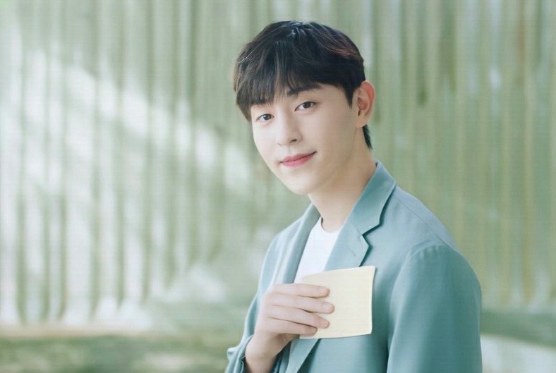 邓伦清爽干净斑布品牌代言图片