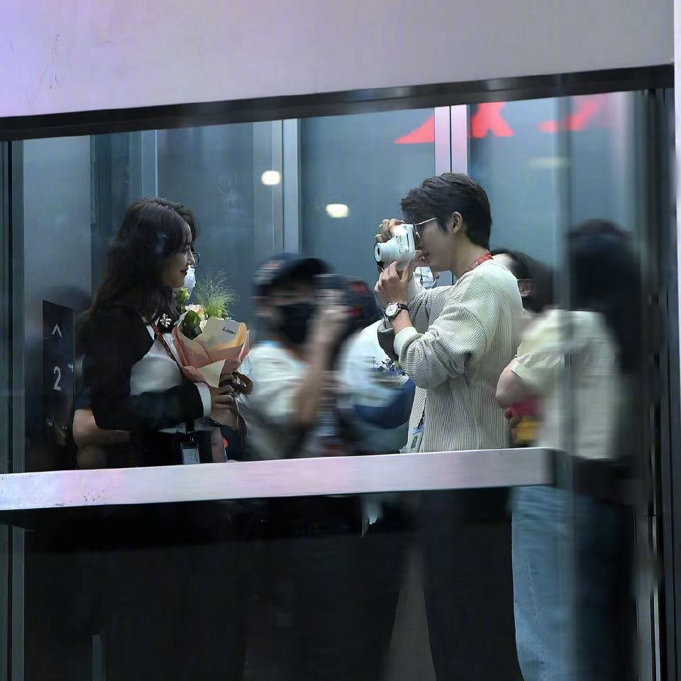 励志夫妇张新成蔡文静新浪扫楼又甜又可爱合集