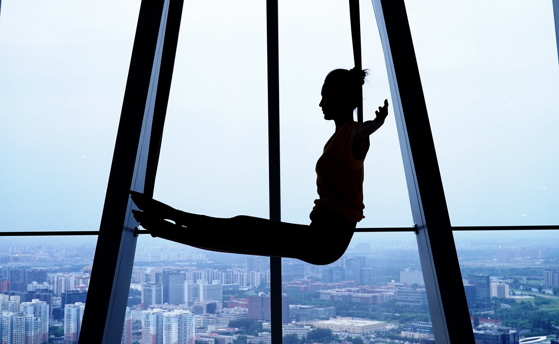 李沁光影瑜伽写真彰显好身材