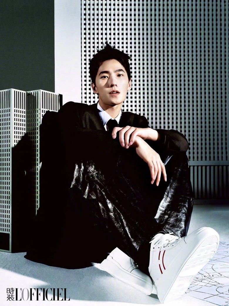 杨洋时装十月刊封面黑白情绪大片