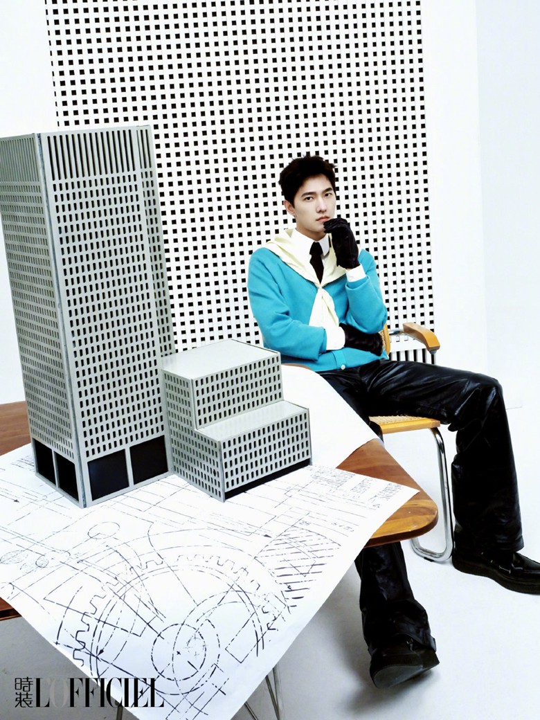 杨洋时装十月刊封面黑白情绪大片