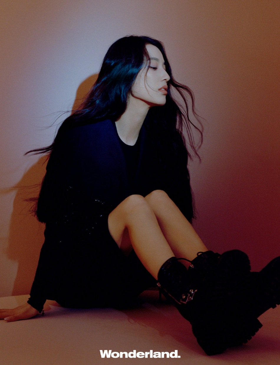 黄圣依吴昕完美诠释冬日时尚写真