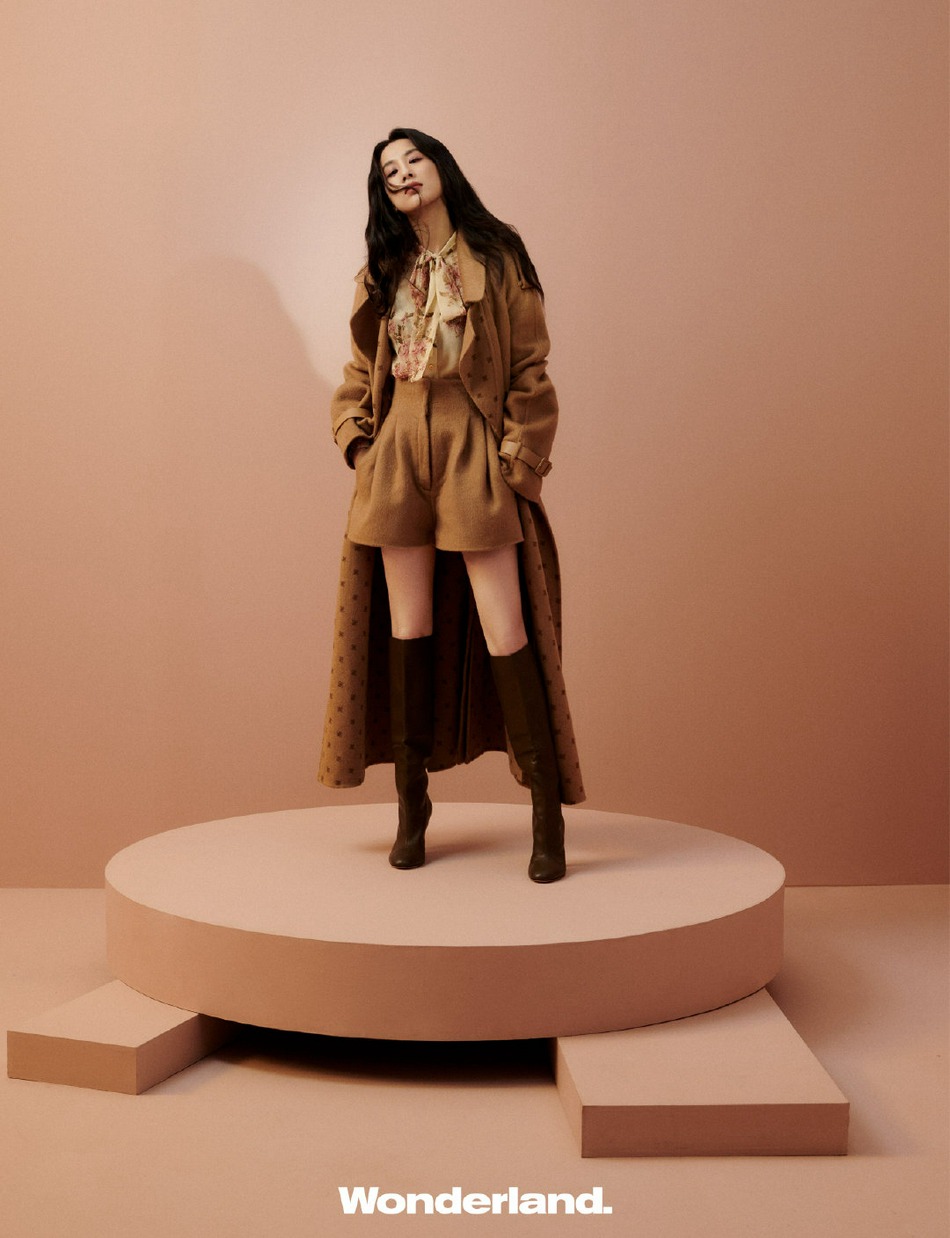 黄圣依吴昕完美诠释冬日时尚写真