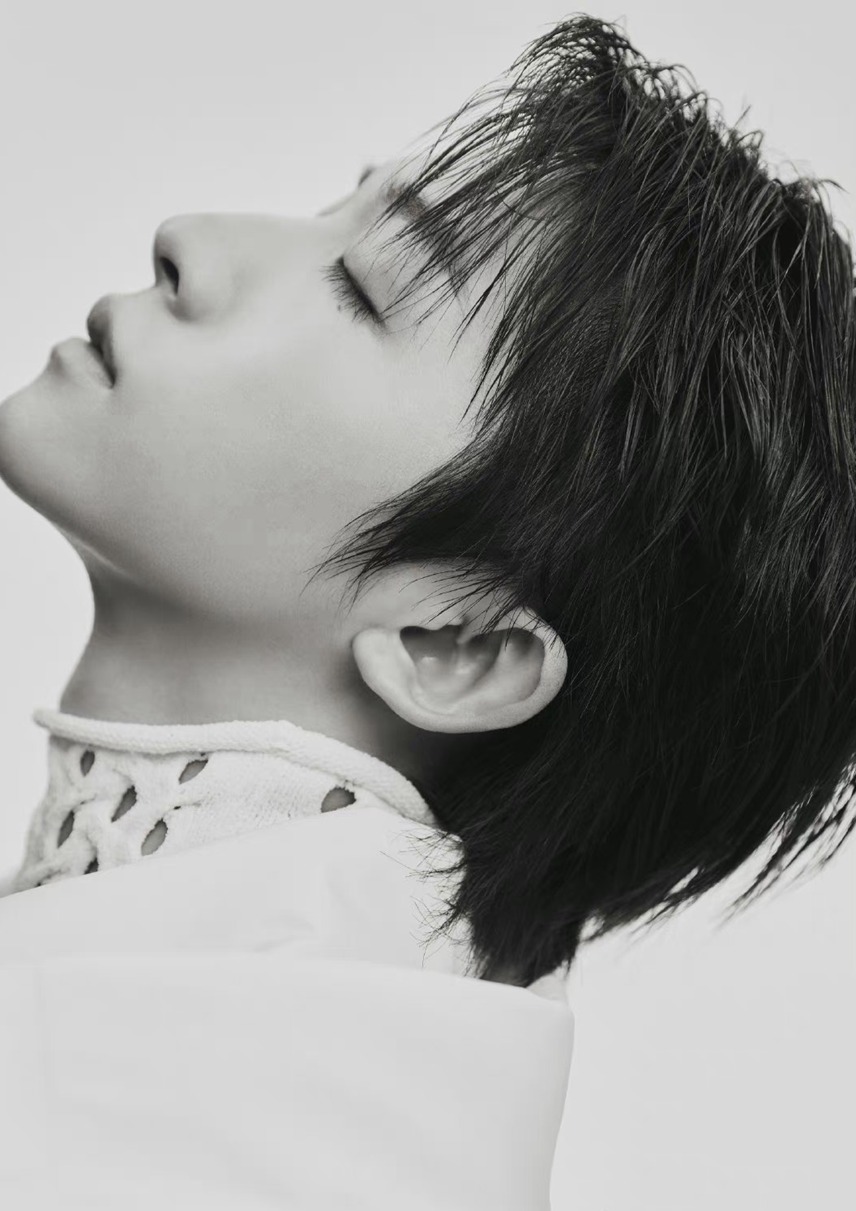 刘宇秋日冷感大片帅气迷人