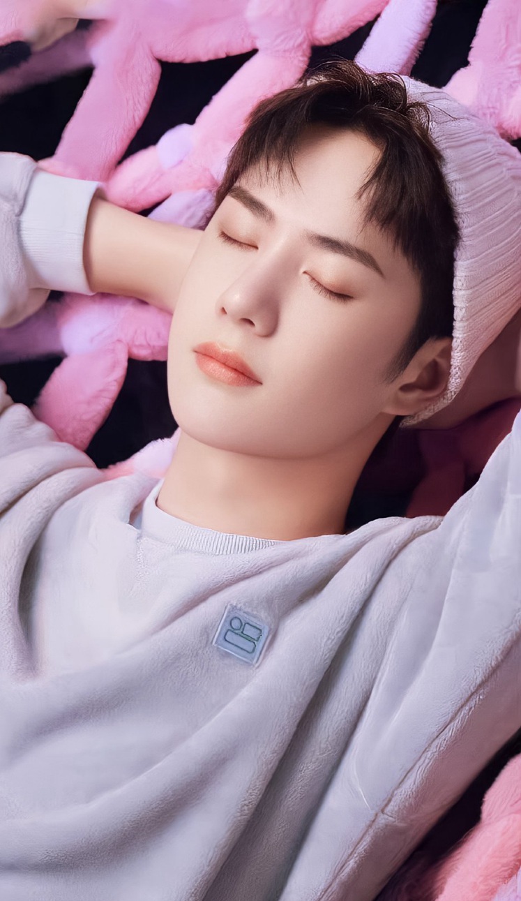 被王一博绒化了王一博蕉内品牌温暖代言照