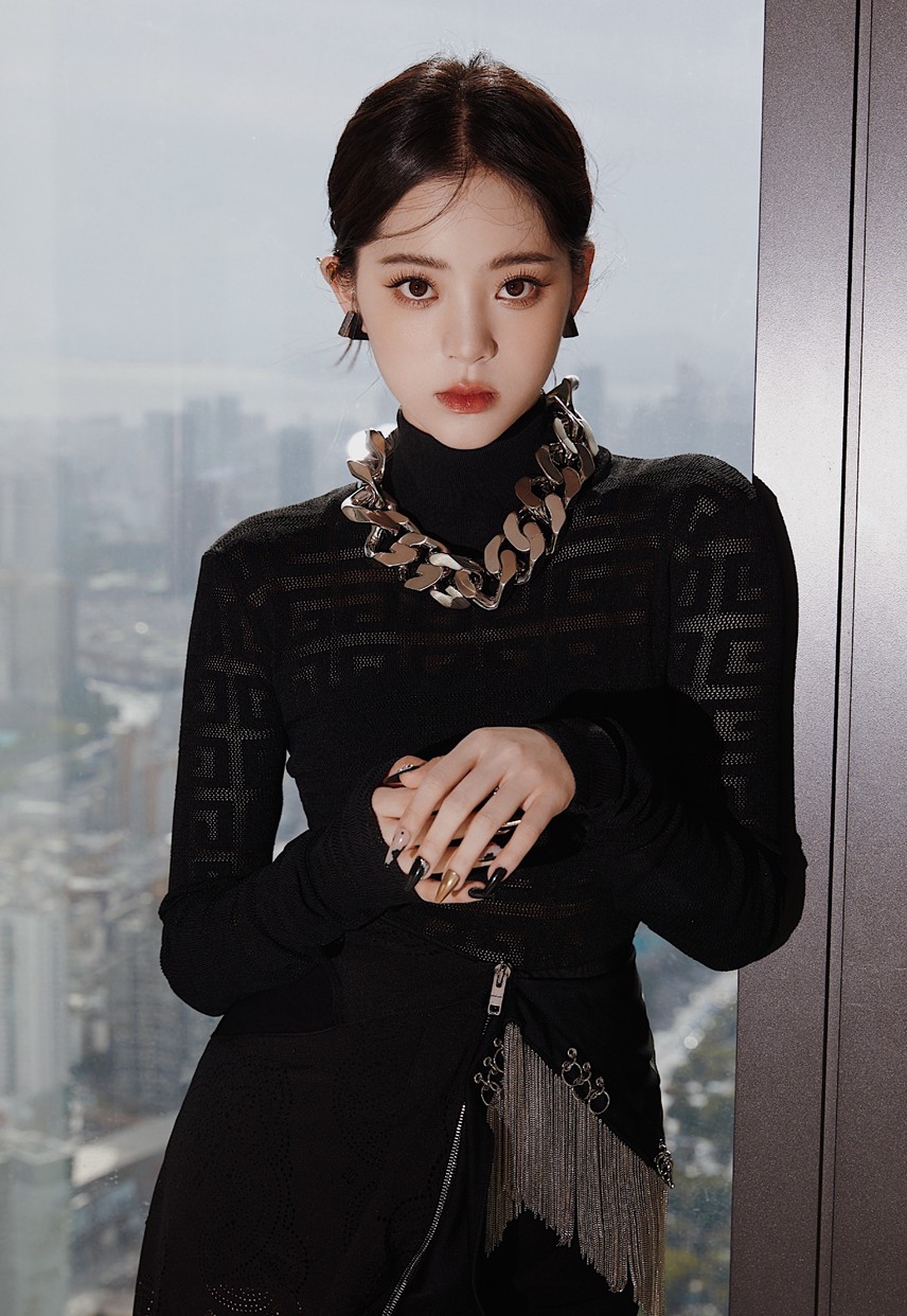 欧阳娜娜千金妆教程化身高贵冷艳千金美照