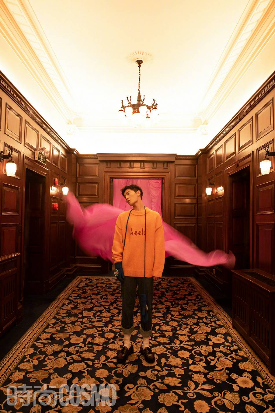 杨洋老上海造型帅气又时尚写真