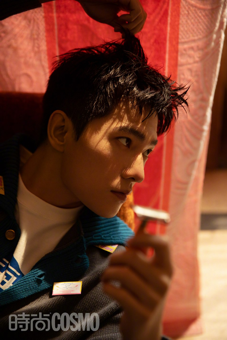 杨洋老上海造型帅气又时尚写真