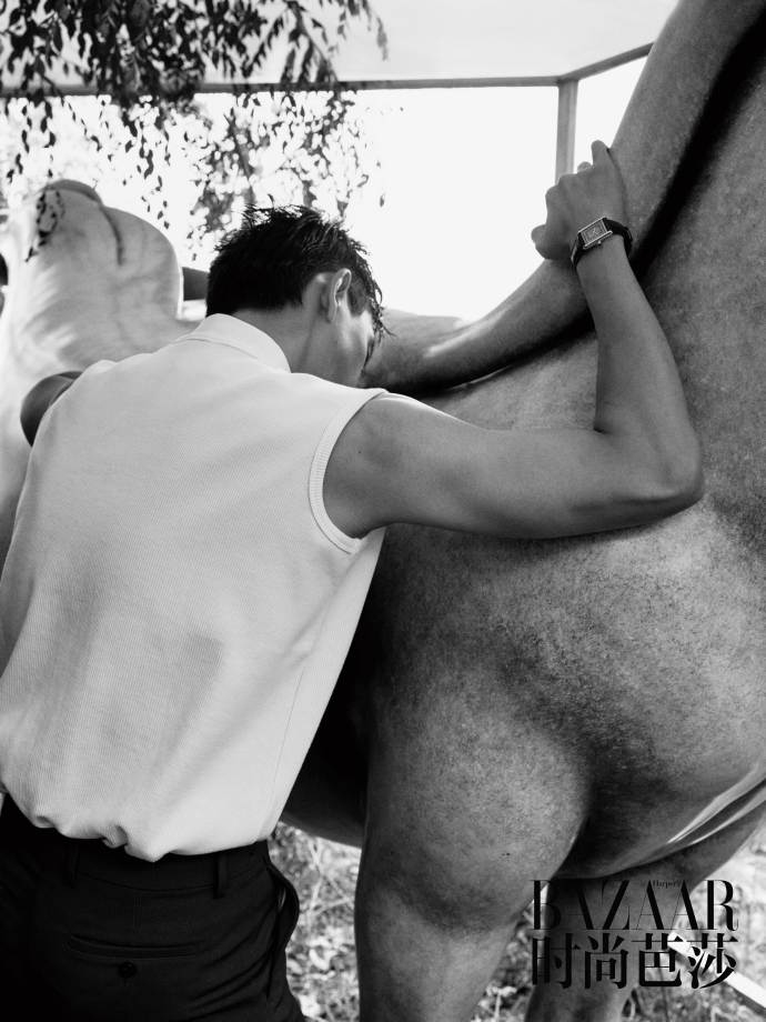 李现以梦为马腔调十足生日写真