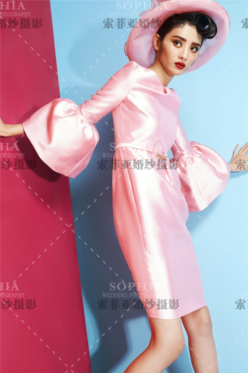 美女御姐红唇雪肤优雅迷人辣图