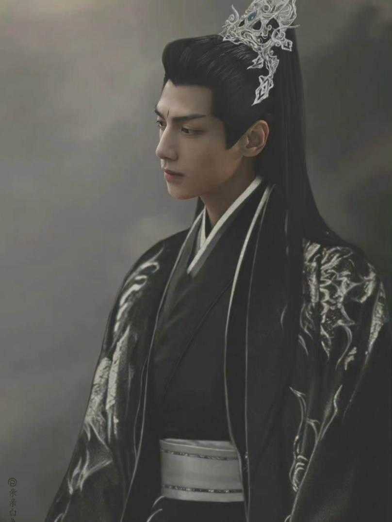 罗云熙魔神黑衣造型飒爽神秘惊喜感图片