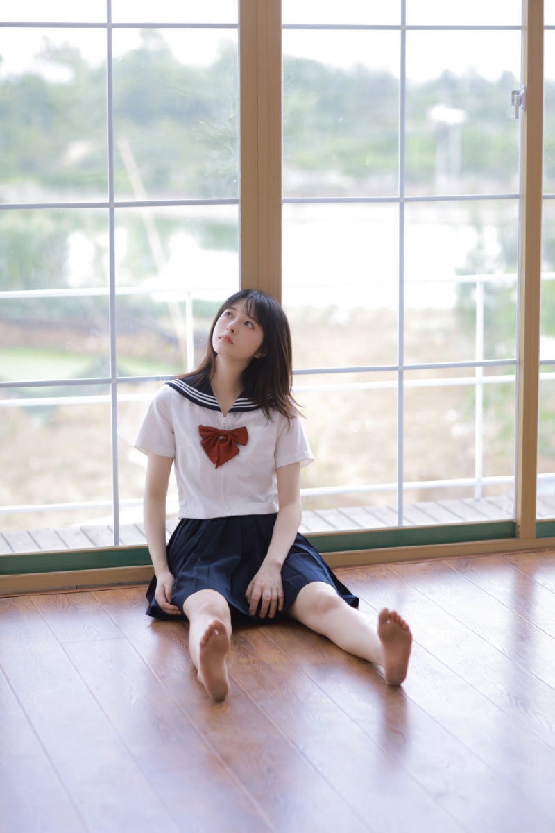 jk制服美女学生妹教室写真图集