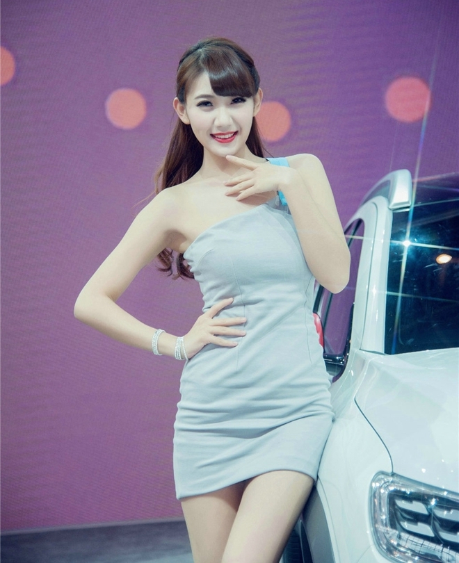 紧身包臀裙车模性感高跟鞋辣图